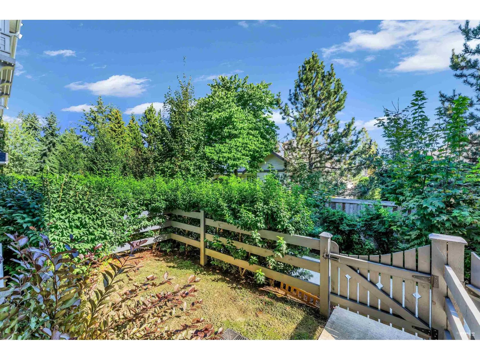 118 15850 85 AVENUE
