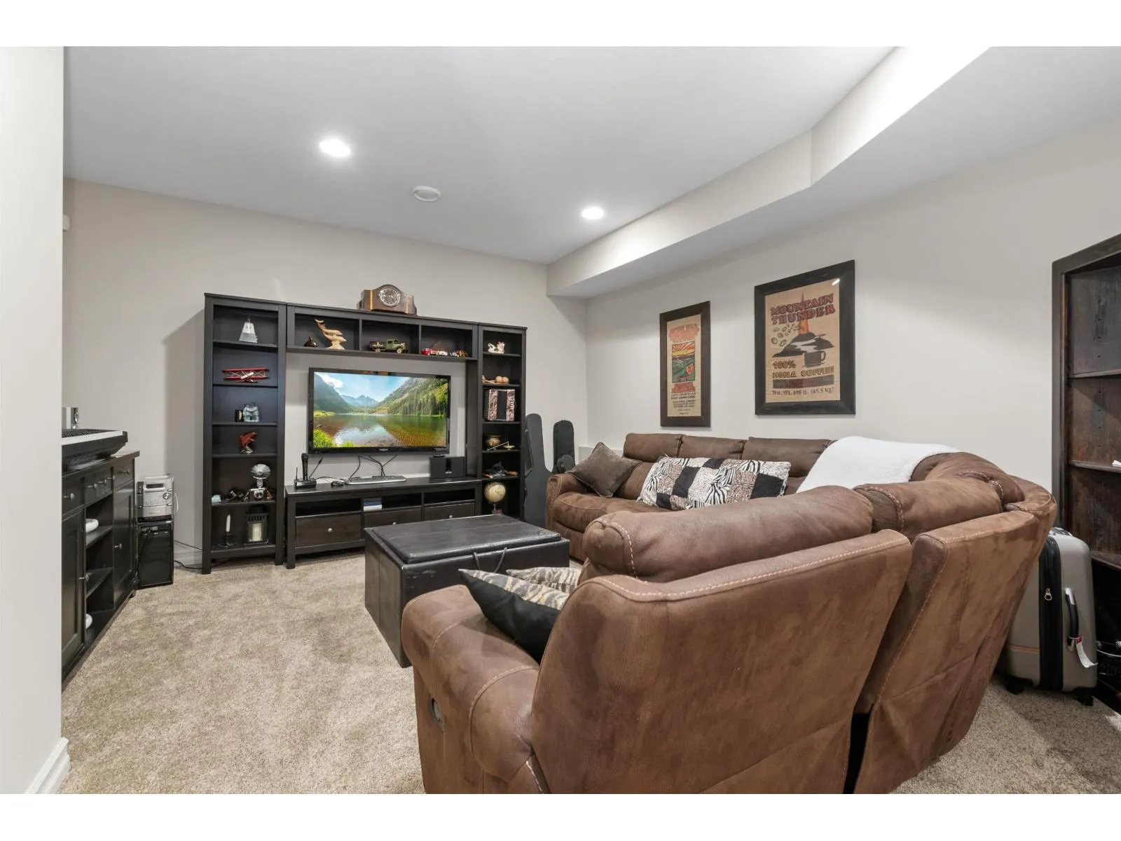 208 51075 FALLS COURT|Eastern Hillsides
