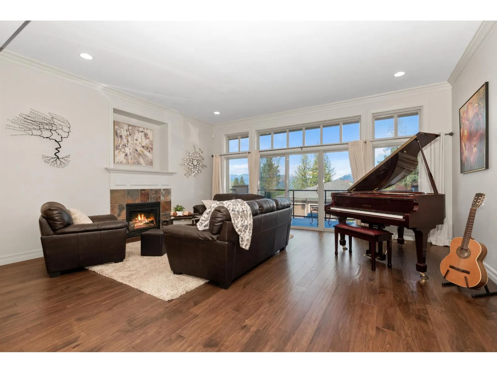 208 51075 FALLS COURT|Eastern Hillsides