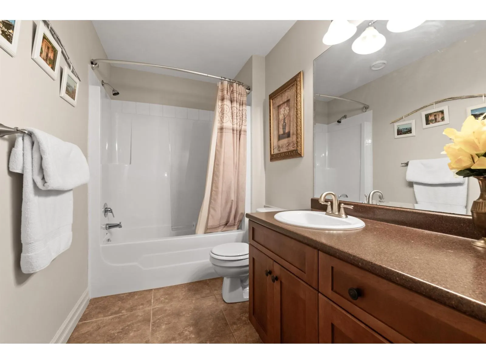 208 51075 FALLS COURT|Eastern Hillsides