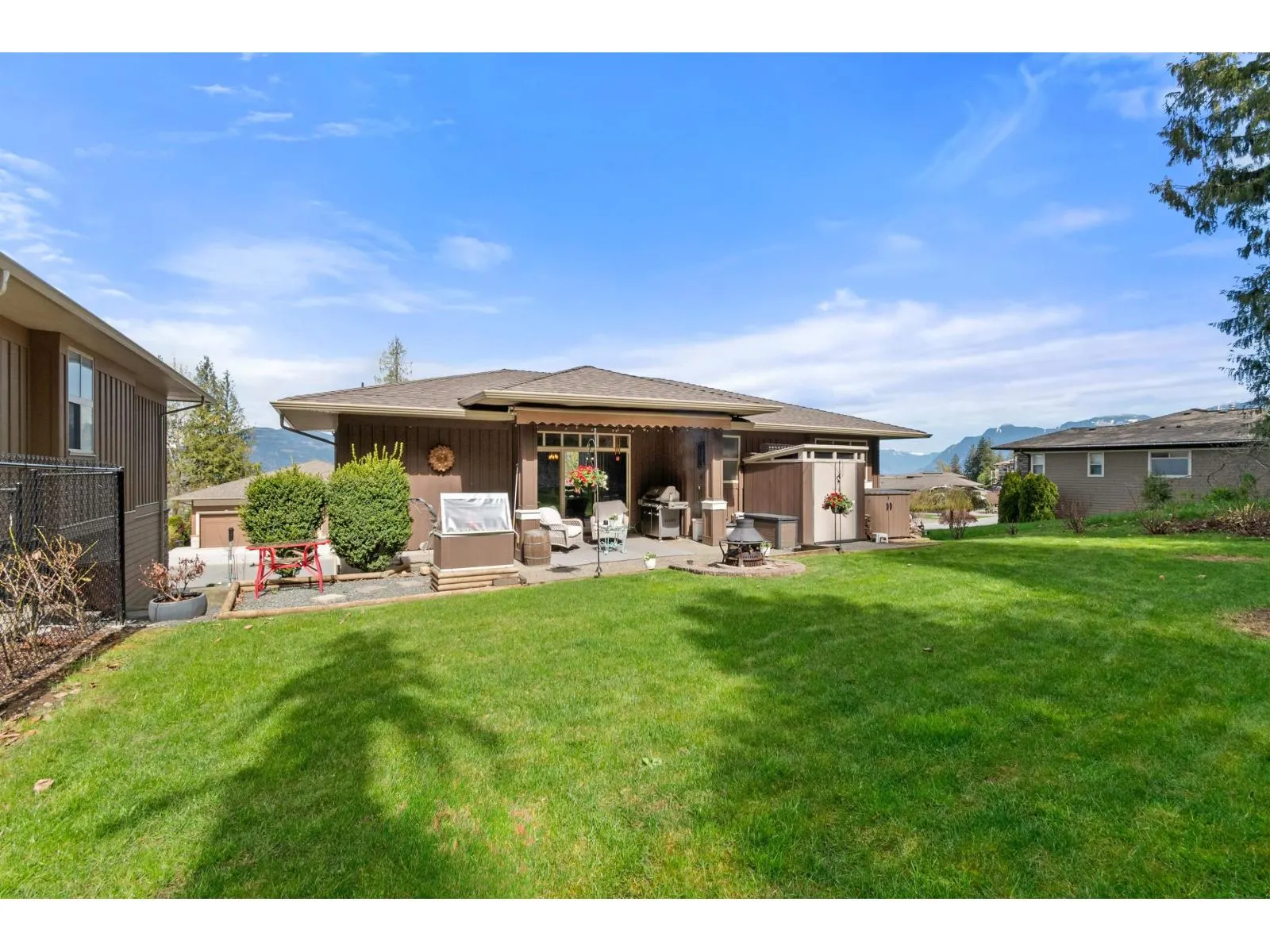 208 51075 FALLS COURT|Eastern Hillsides