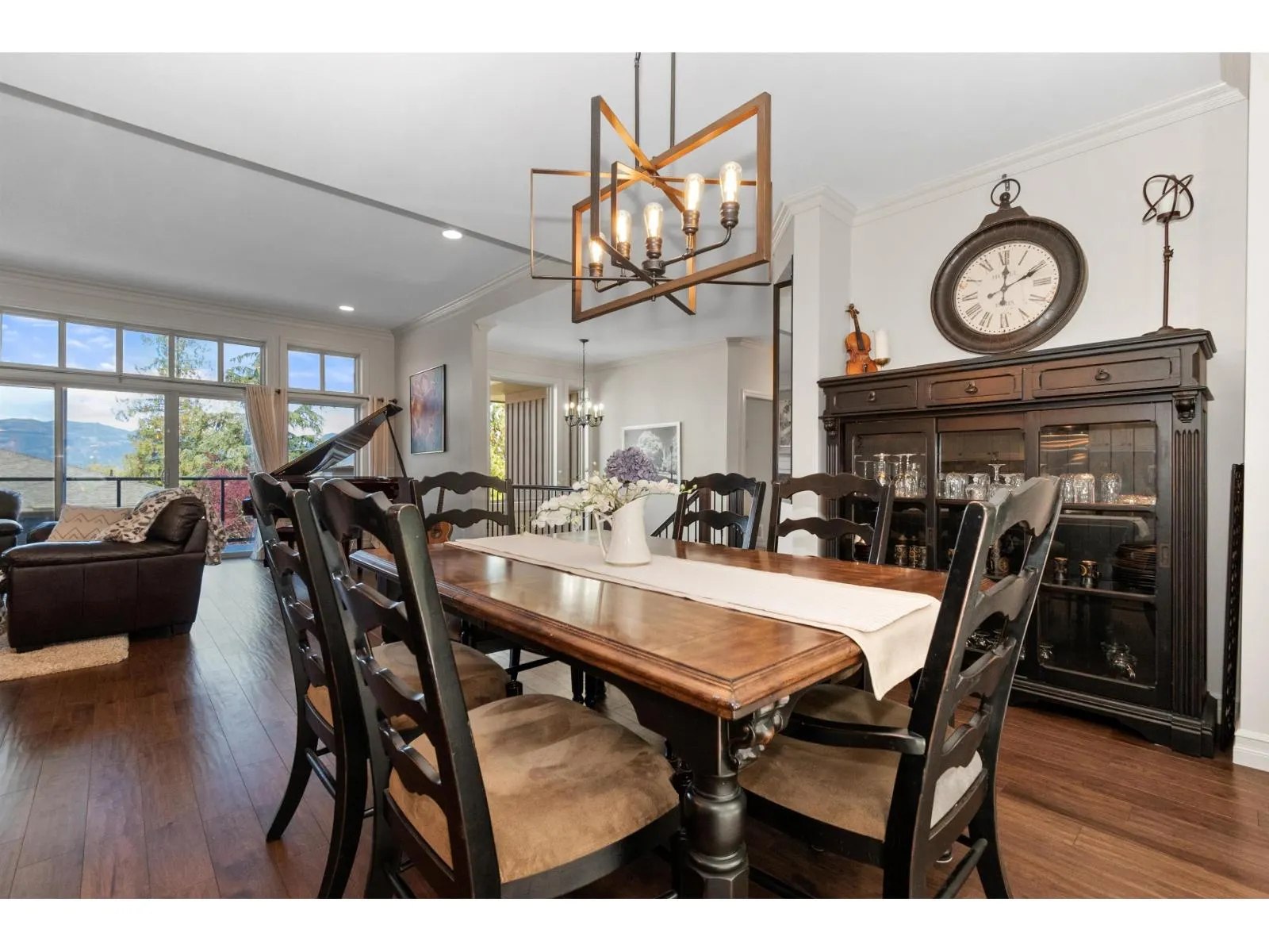 208 51075 FALLS COURT|Eastern Hillsides