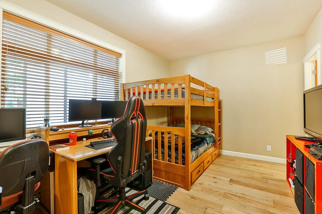 97 8068 207 STREET