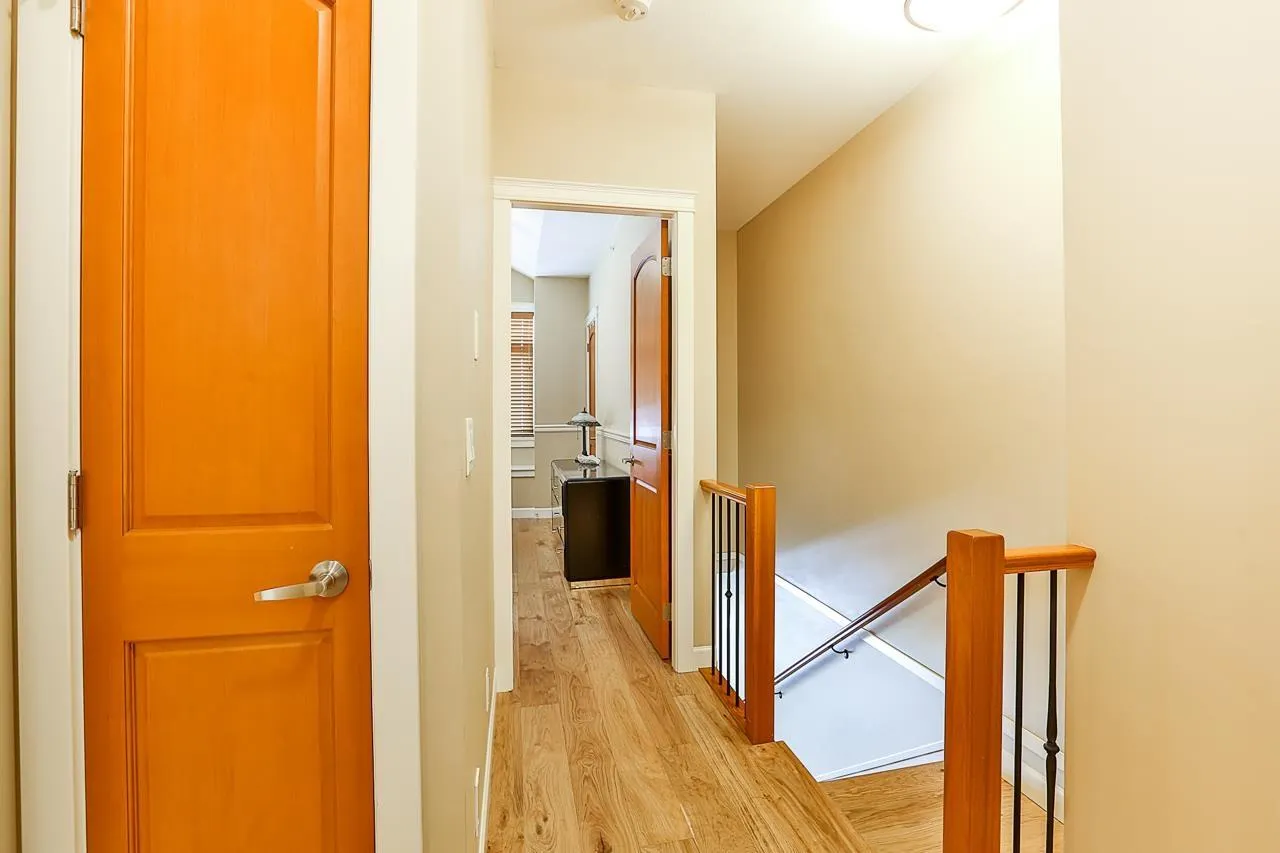 97 8068 207 STREET