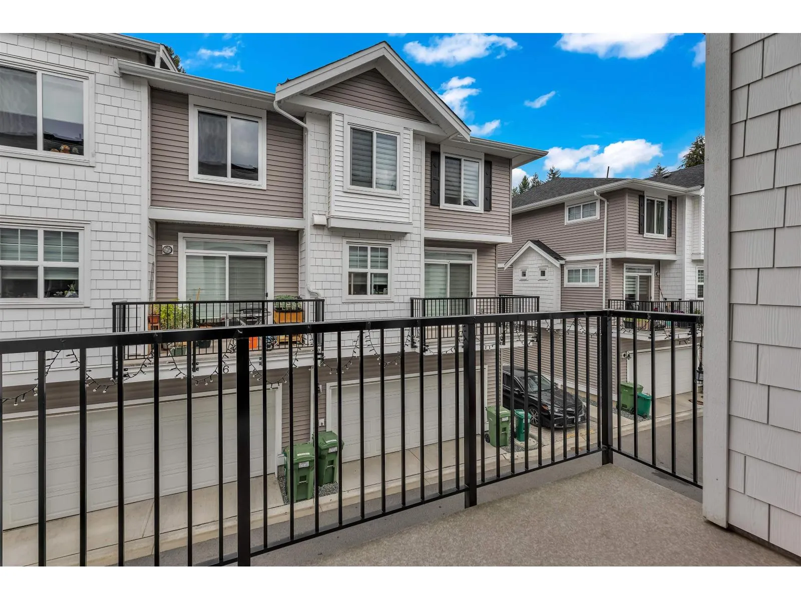 11 2033 MCKENZIE ROAD