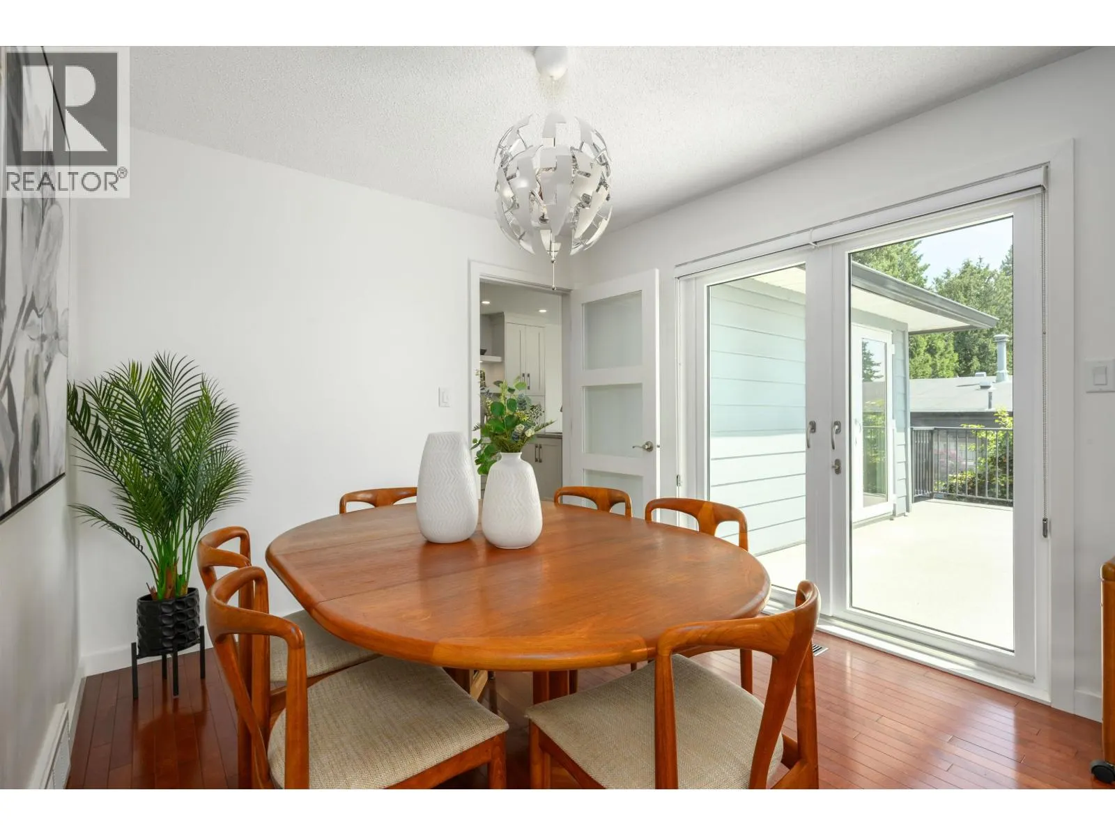 2527 ARUNDEL LANE