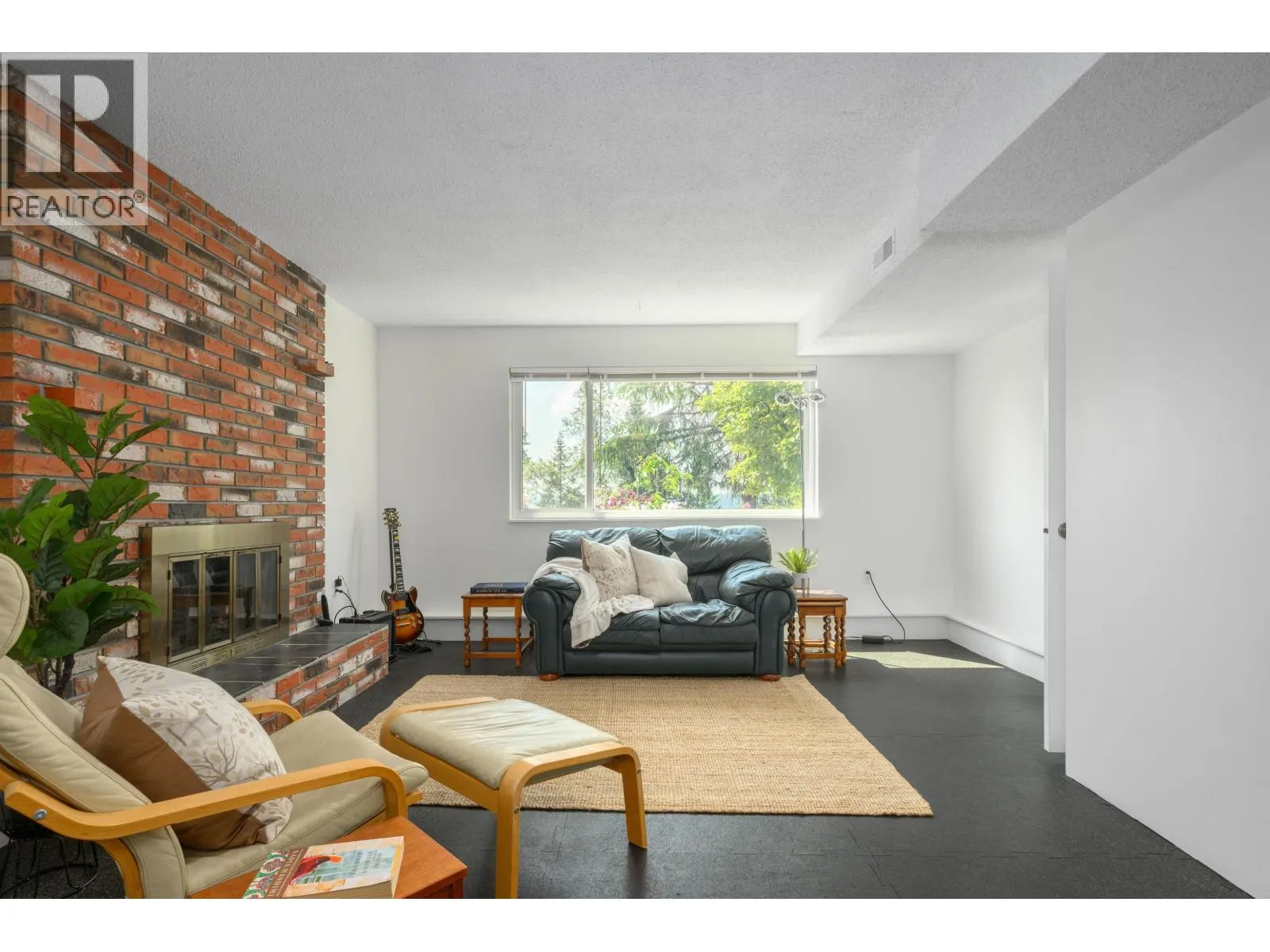 2527 ARUNDEL LANE