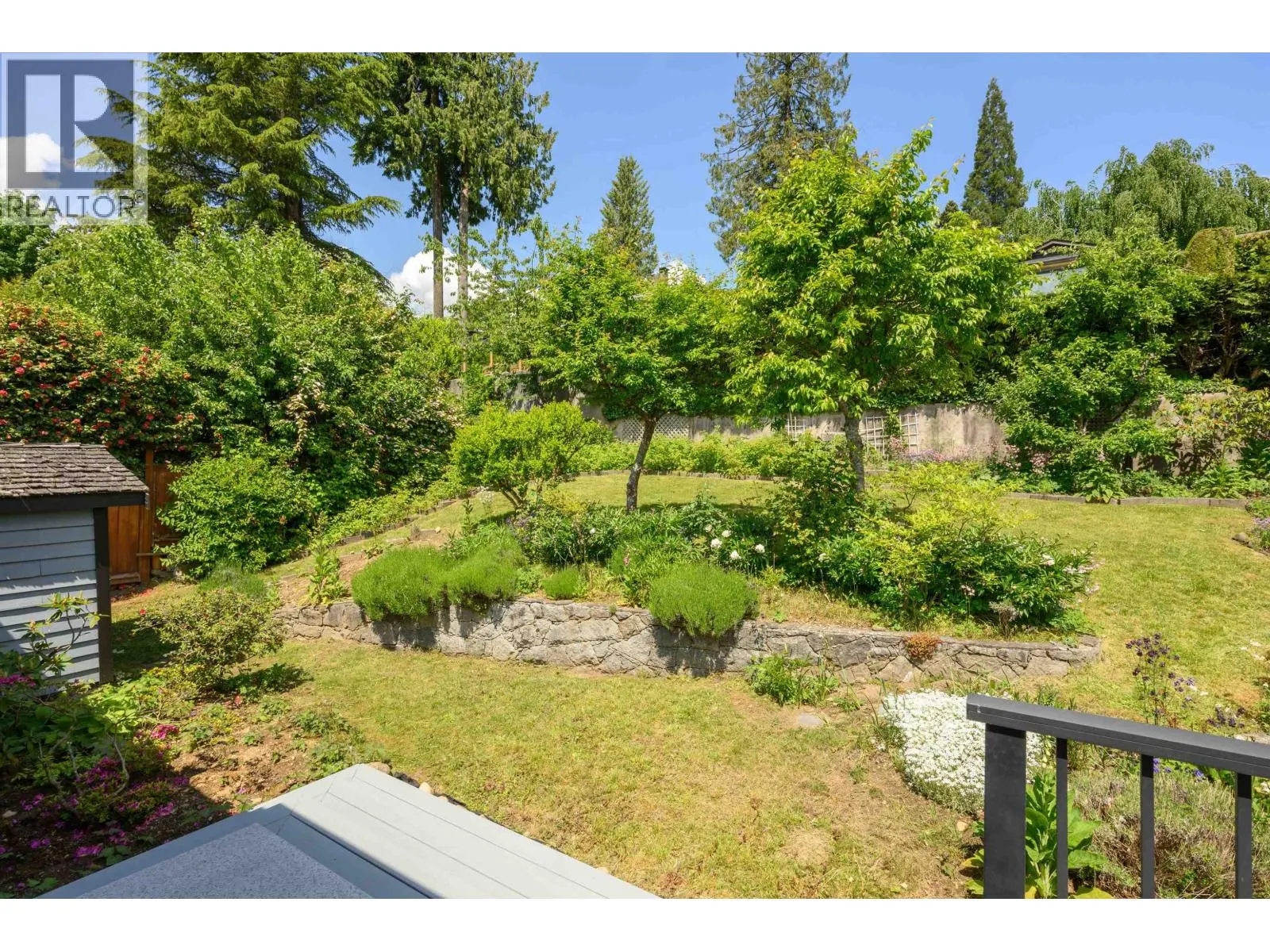2527 ARUNDEL LANE