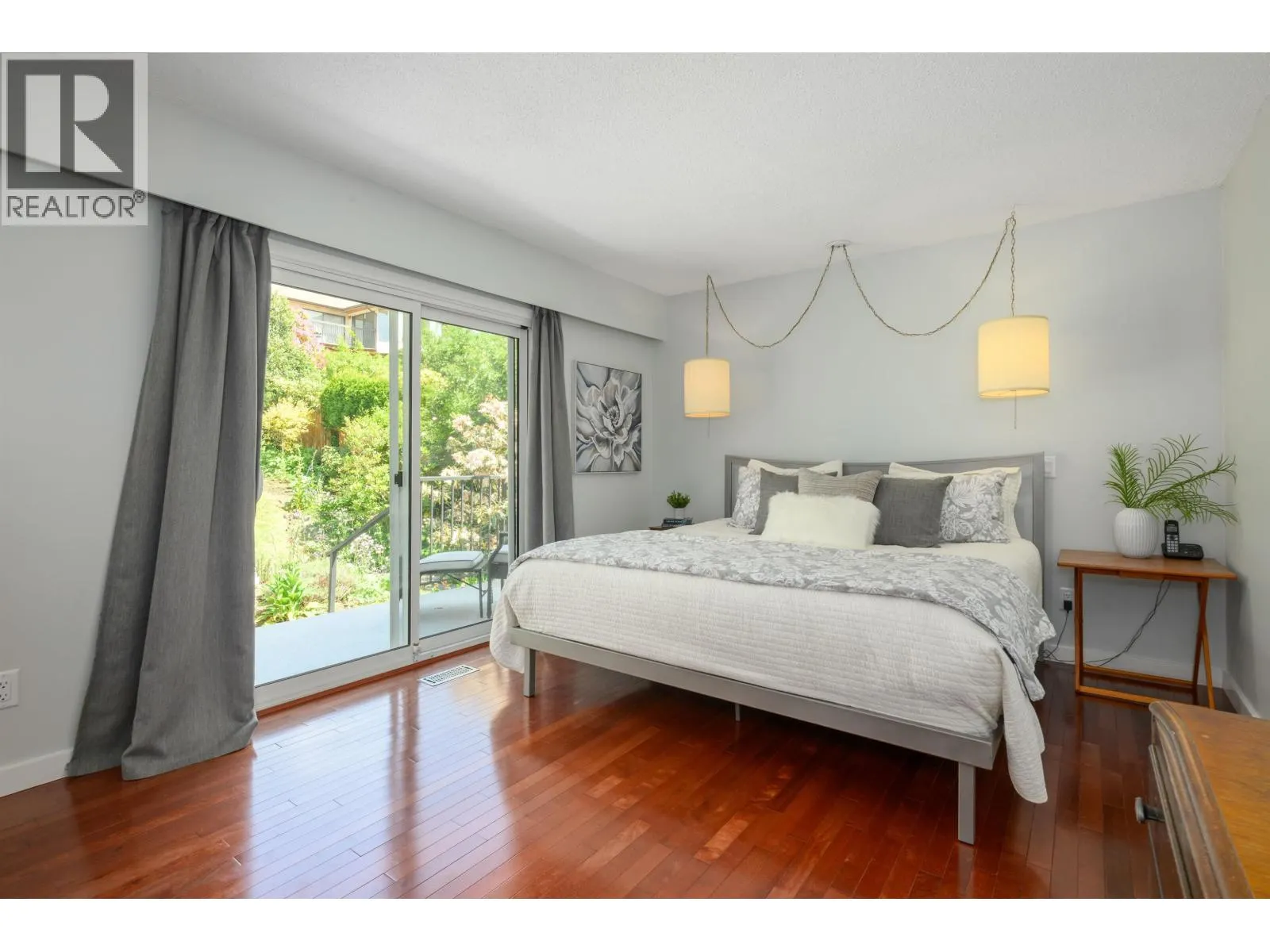 2527 ARUNDEL LANE
