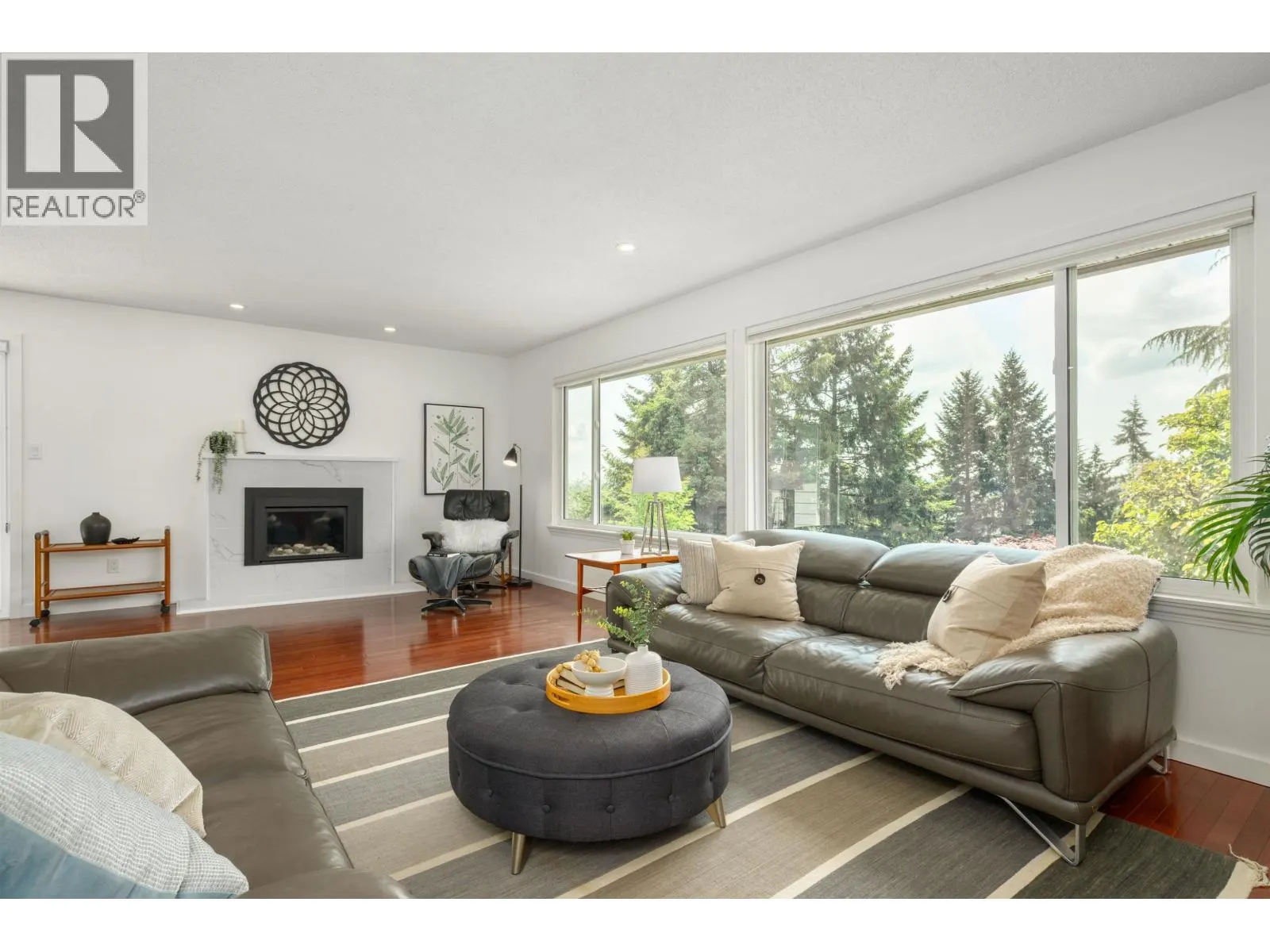 2527 ARUNDEL LANE