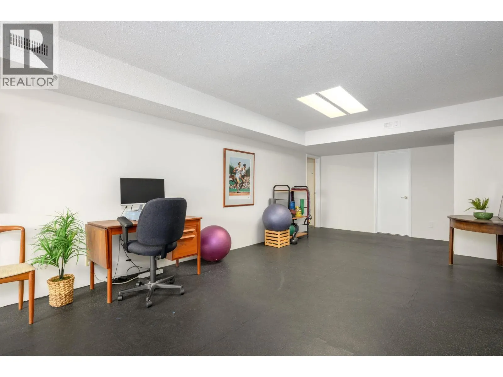 2527 ARUNDEL LANE