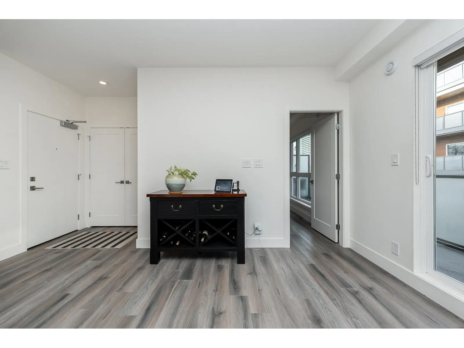 A303 8447 202 STREET