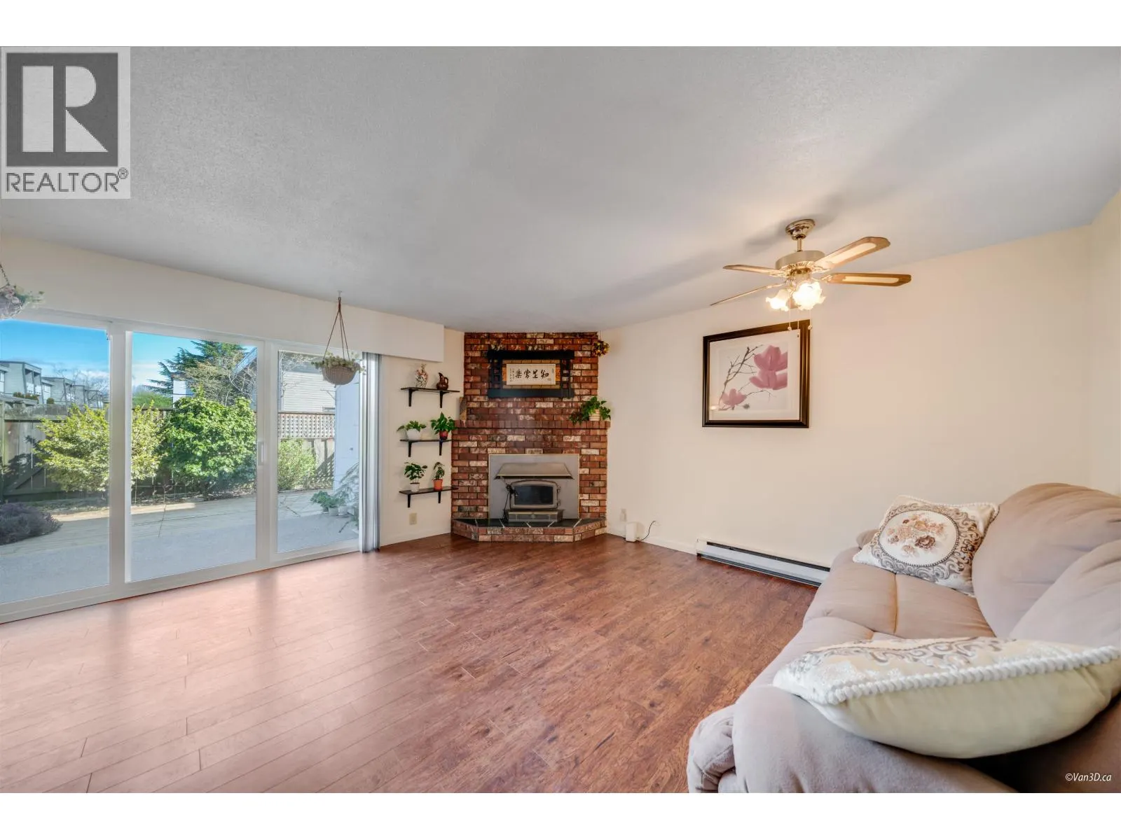 23 10840 SPRINGMONT DRIVE