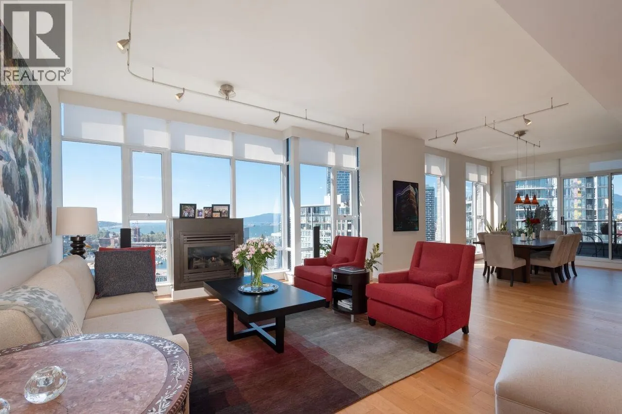 3503 455 BEACH CRESCENT