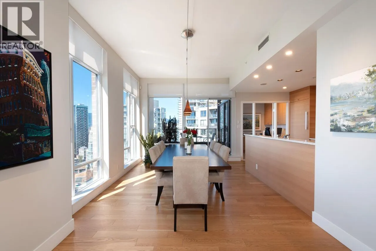 3503 455 BEACH CRESCENT