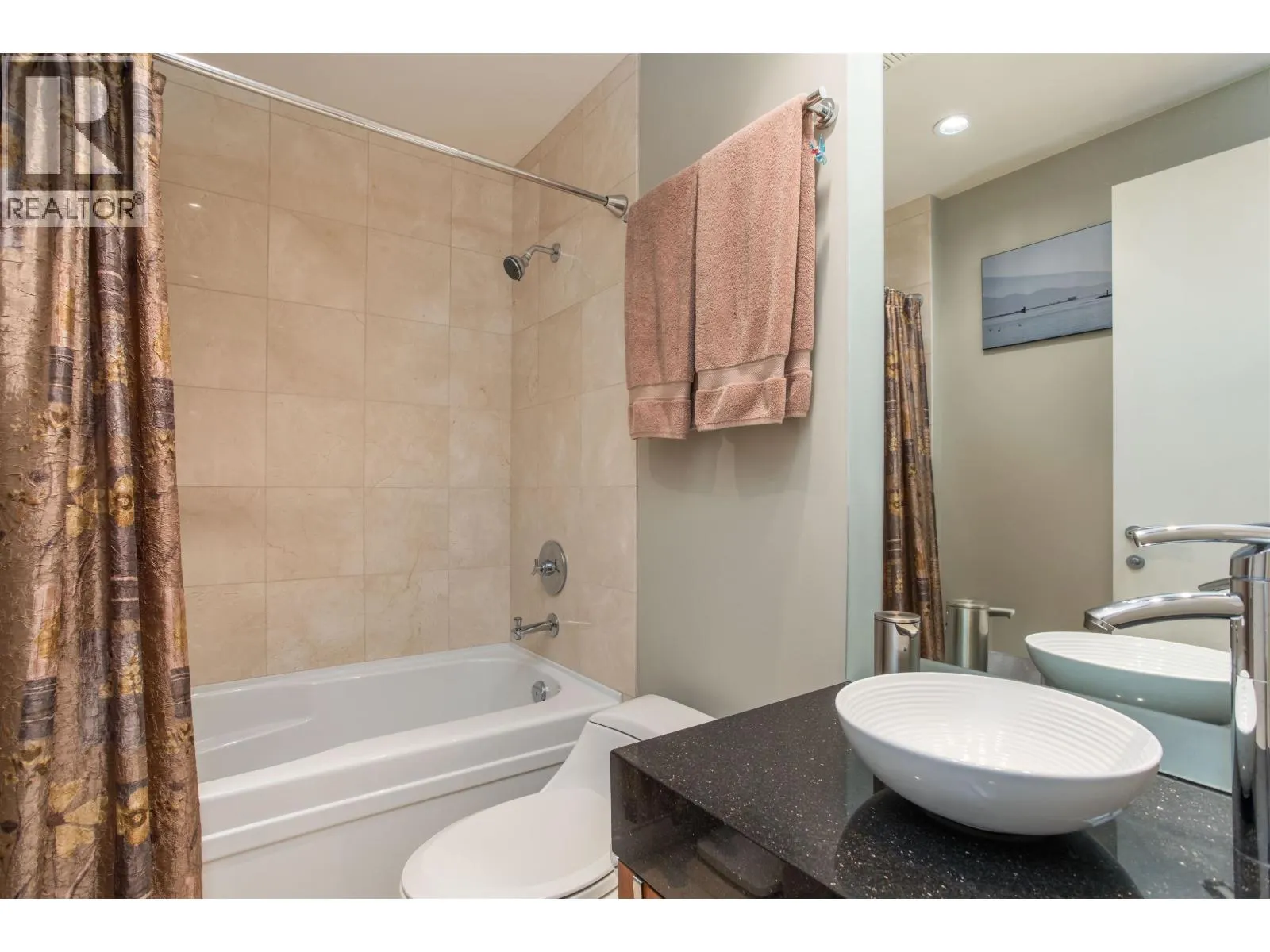 605 628 KINGHORNE MEWS