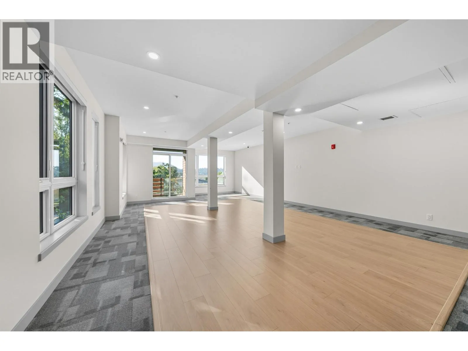 611 150 JAMES ROAD
