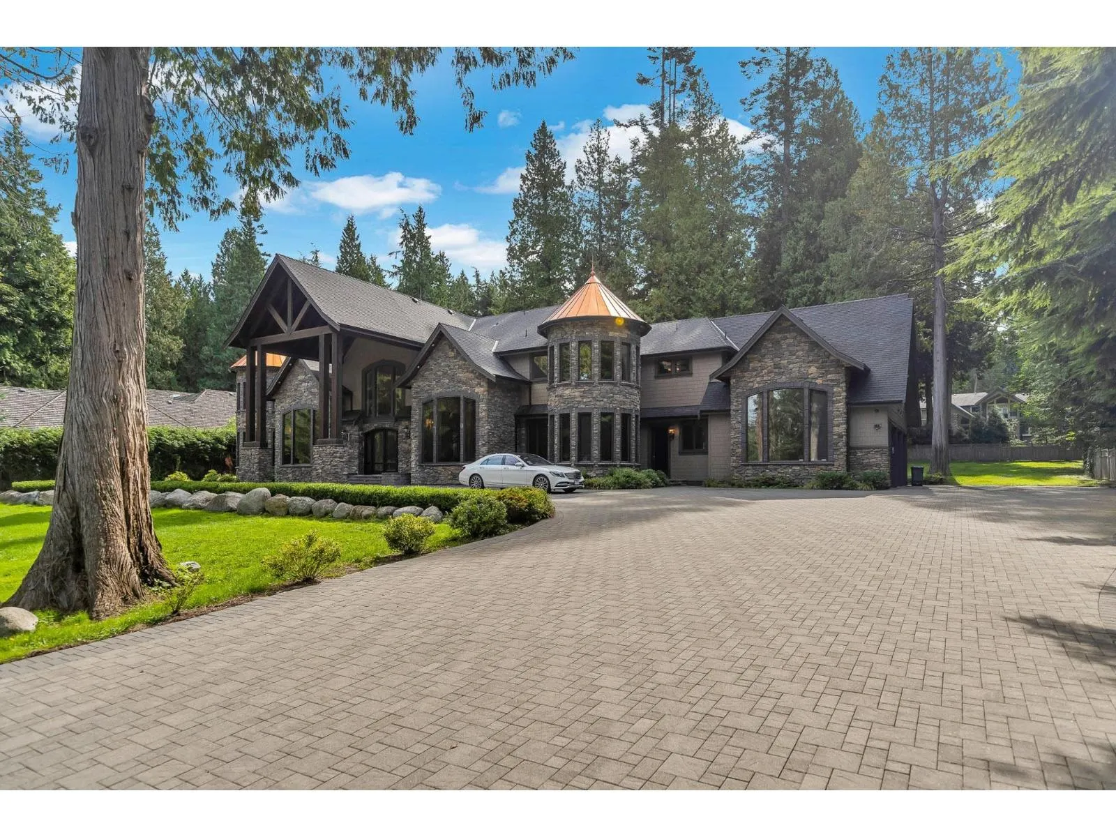 13288 WOODCREST DRIVE