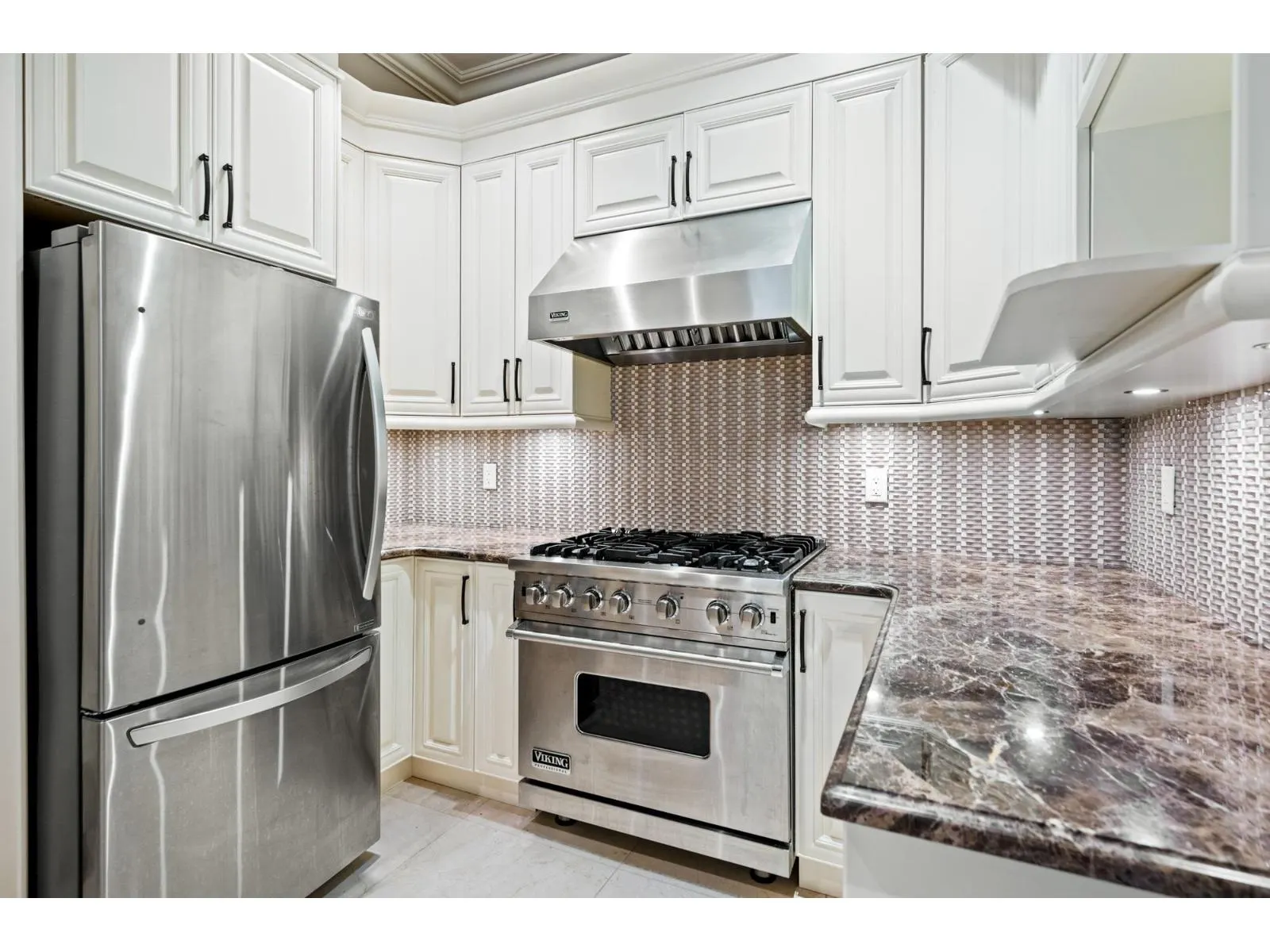 13288 WOODCREST DRIVE