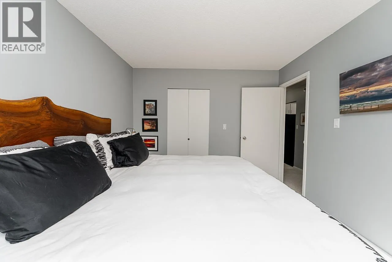 203 9320 PARKSVILLE DRIVE