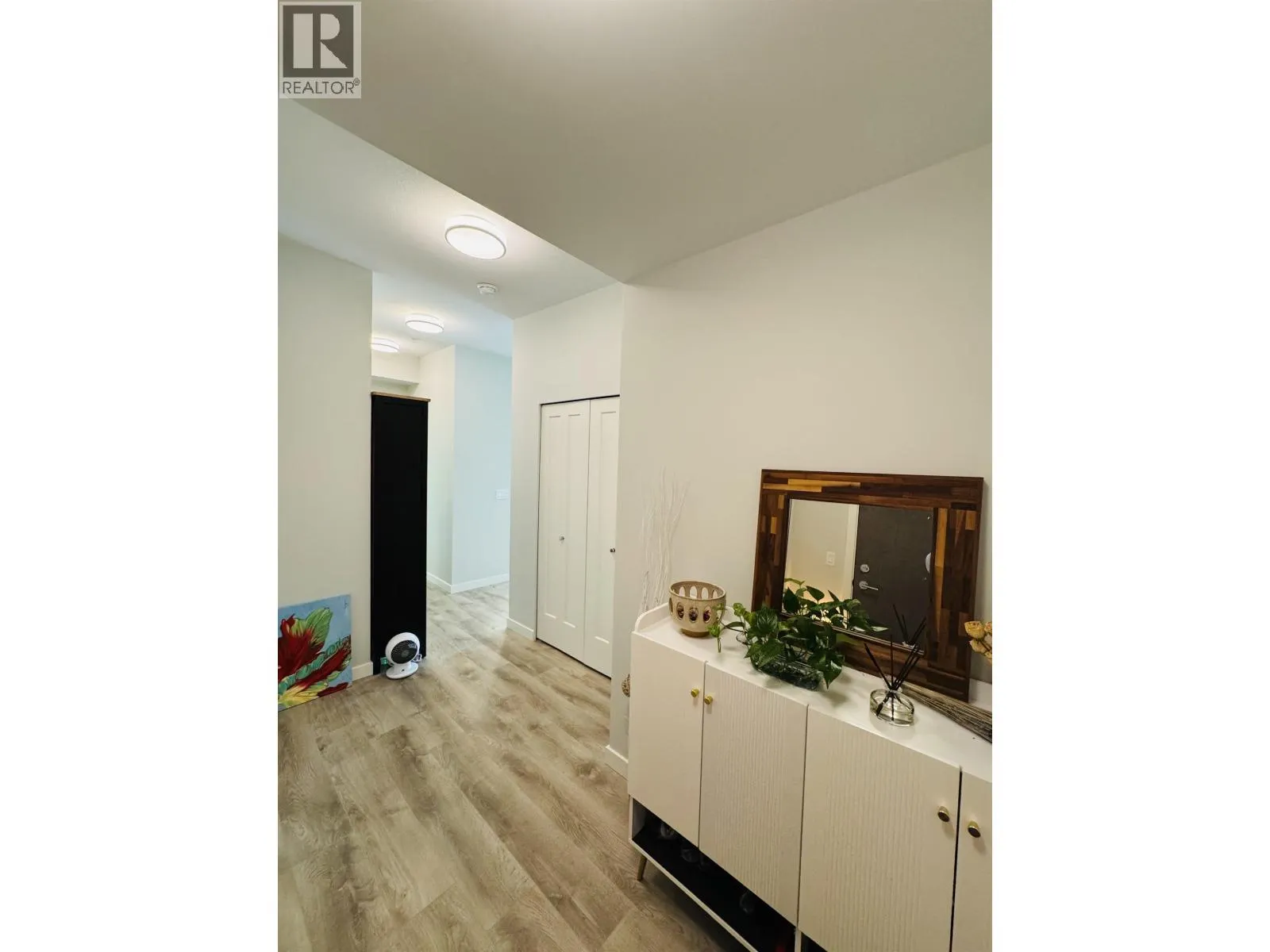 506 615 COTTONWOOD AVENUE