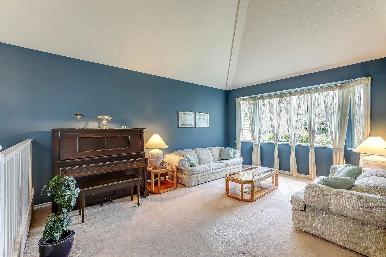 5979 SOUTHPARK GROVE