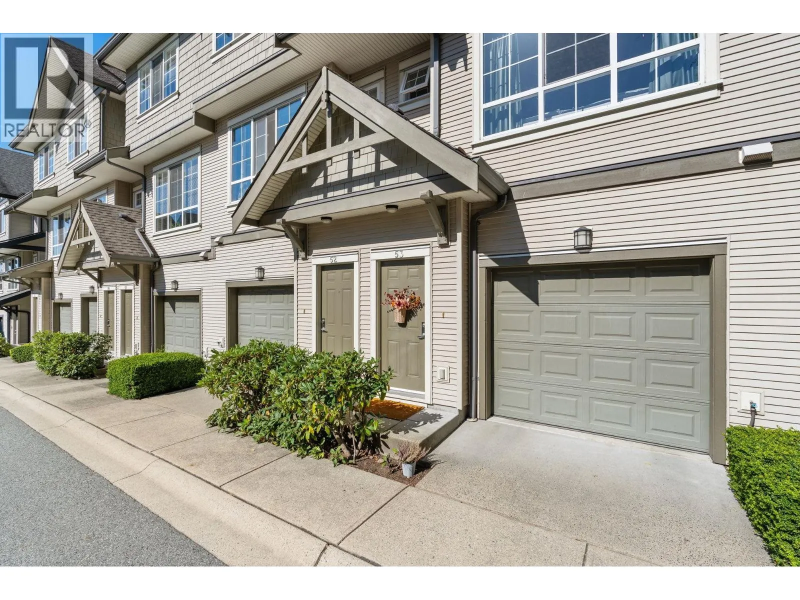 53 9088 HALSTON COURT