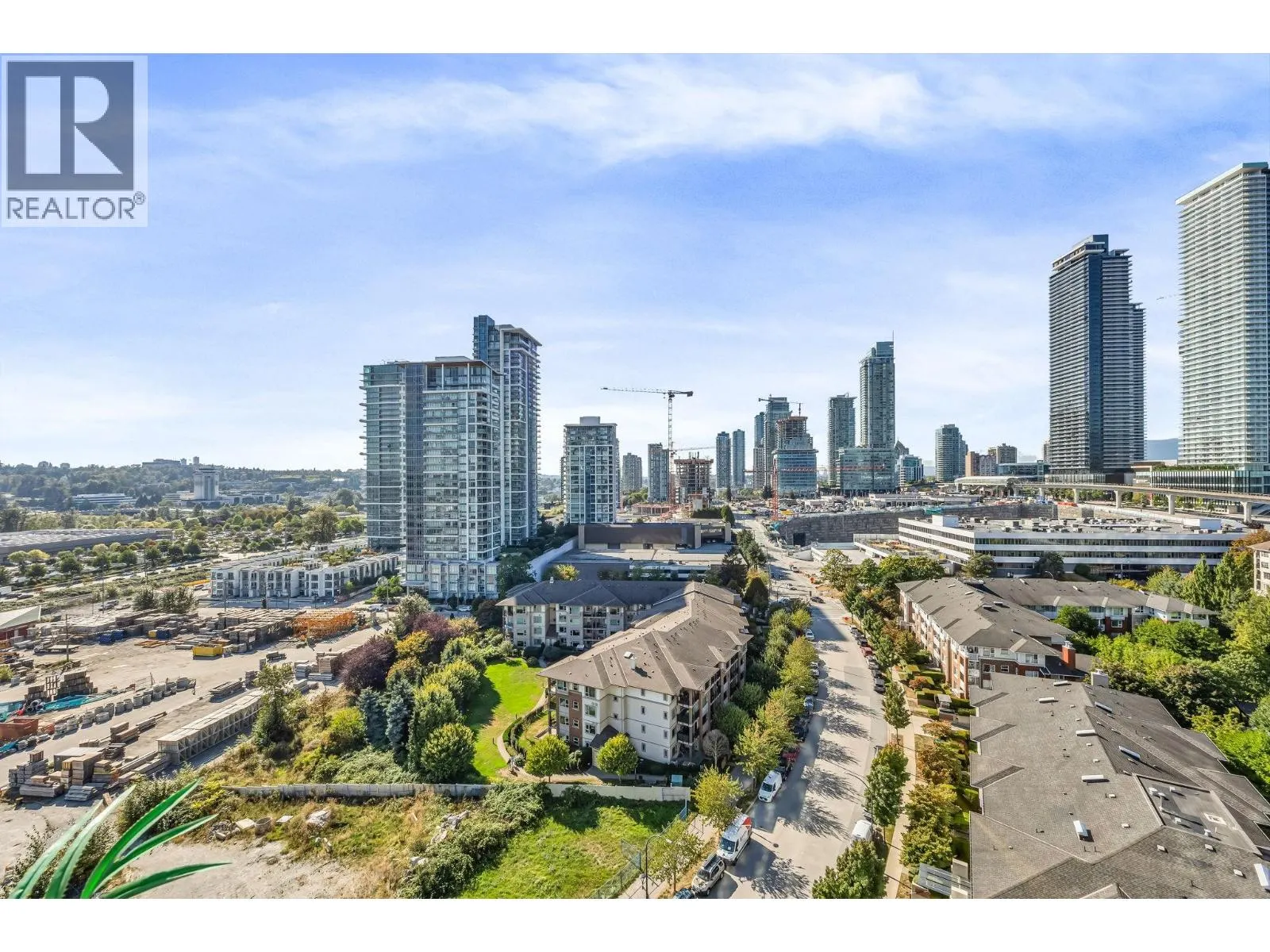 1908 2289 YUKON CRESCENT