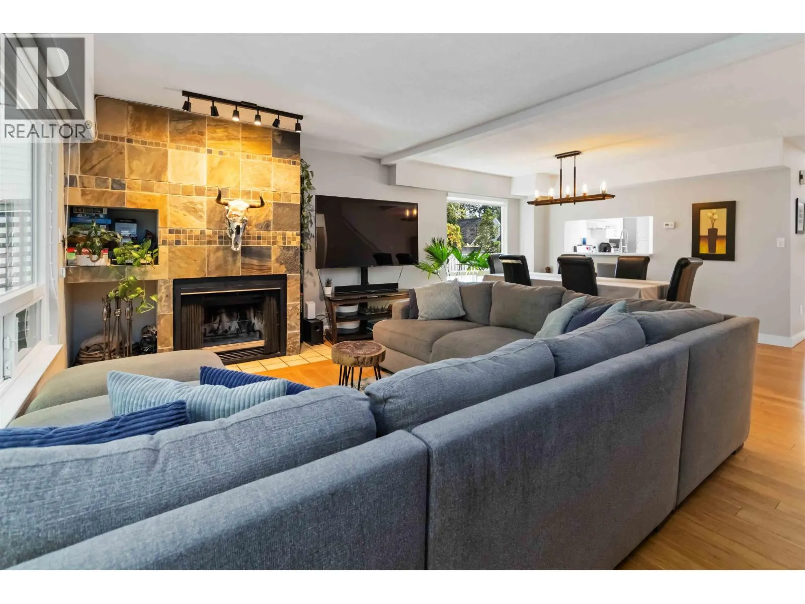 8187 FOREST GROVE DRIVE