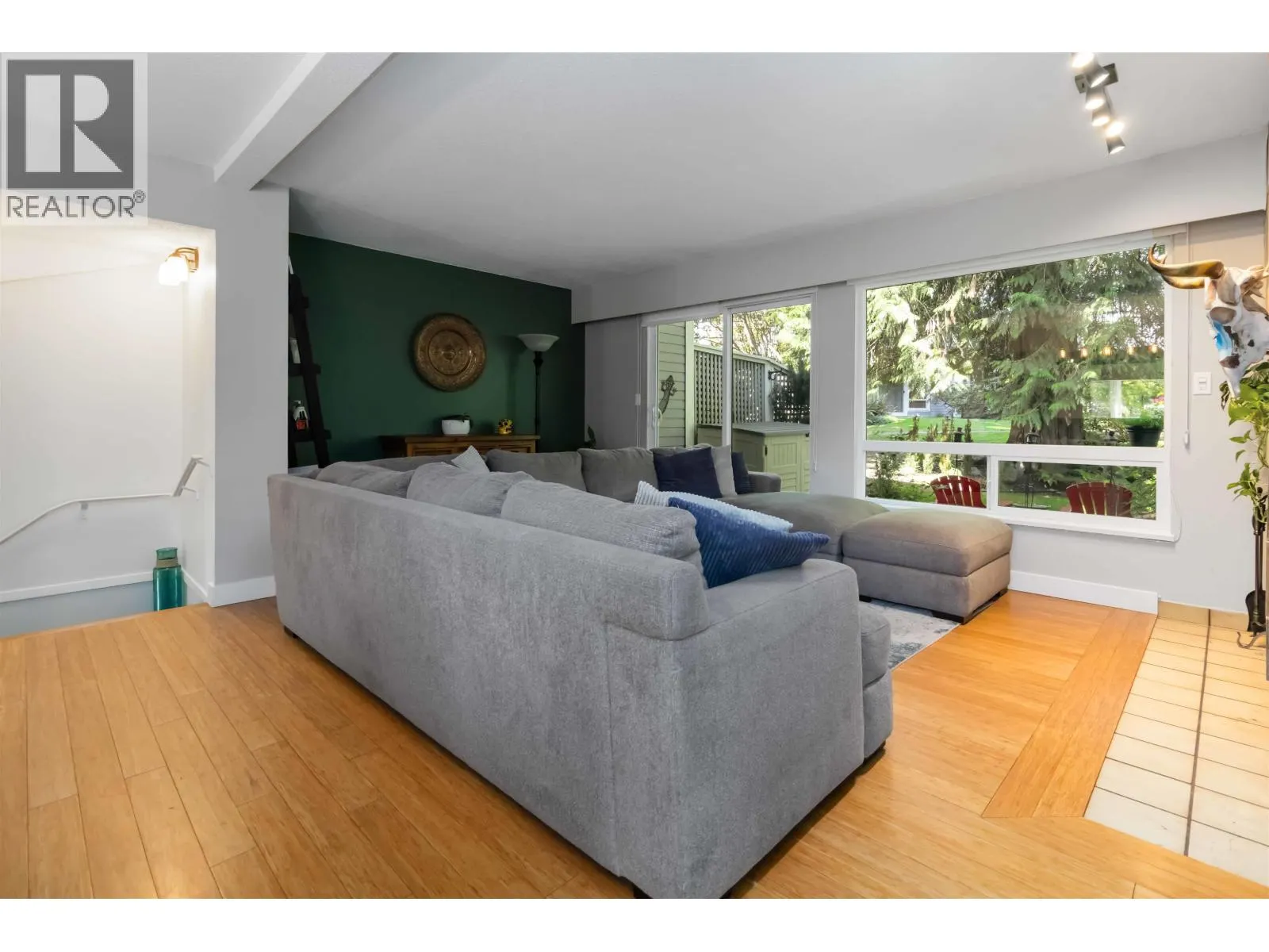 8187 FOREST GROVE DRIVE