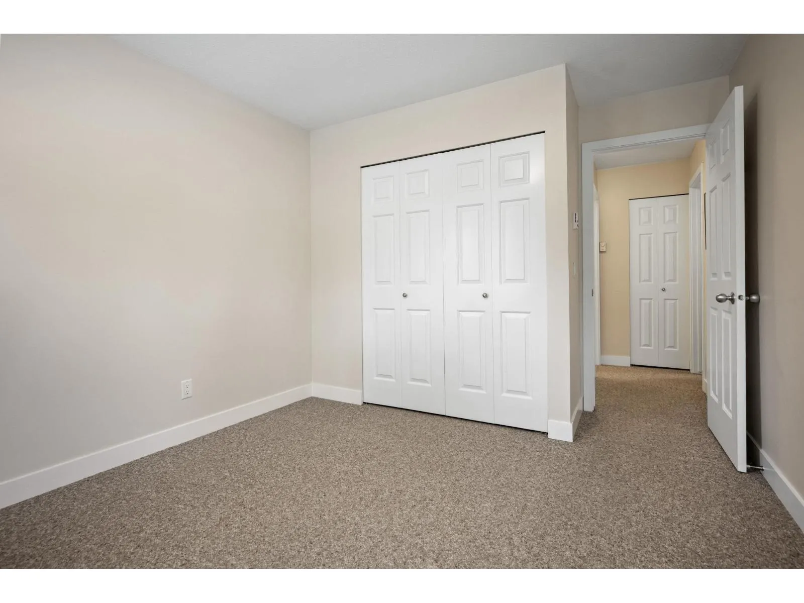 62 8737 212TH STREET