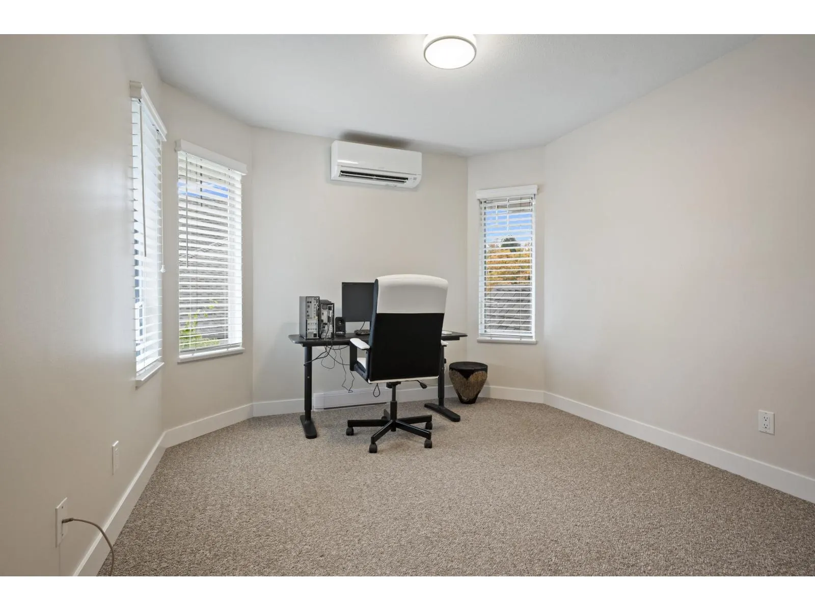 62 8737 212TH STREET