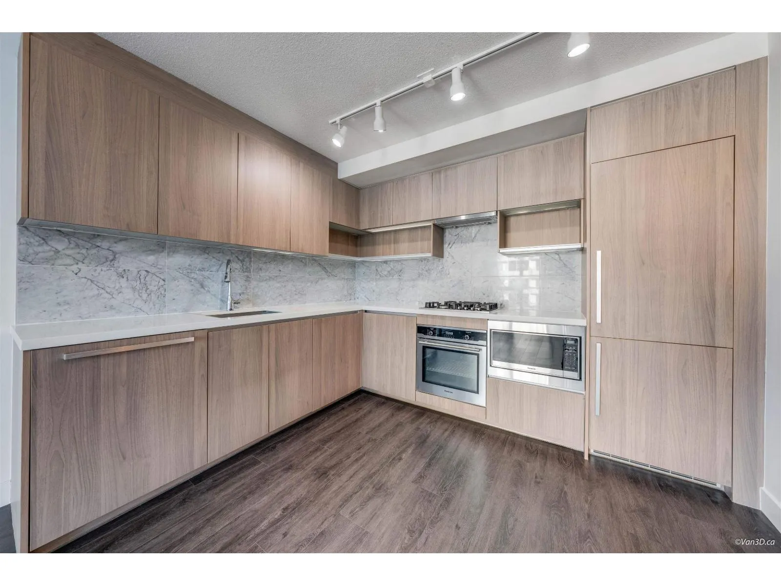 1515 13750 100 AVENUE