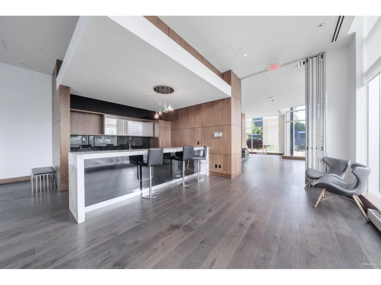 1515 13750 100 AVENUE