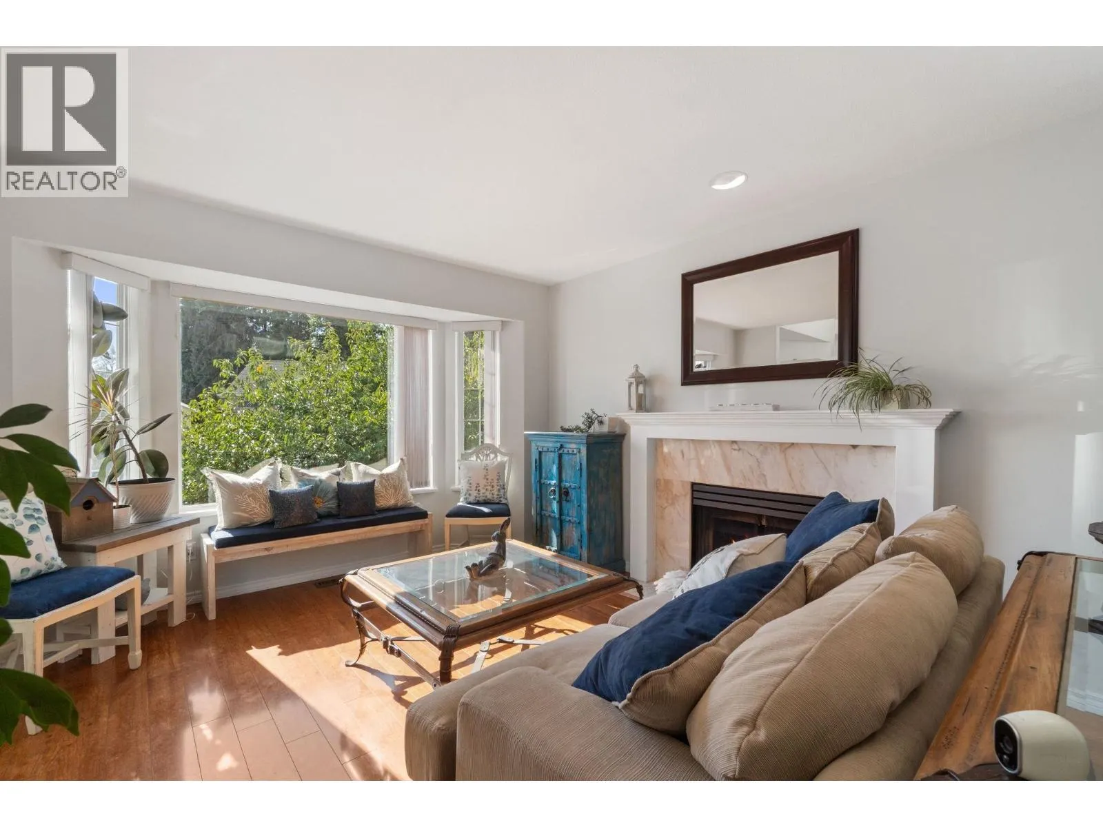 2939 CLIFFROSE CRESCENT