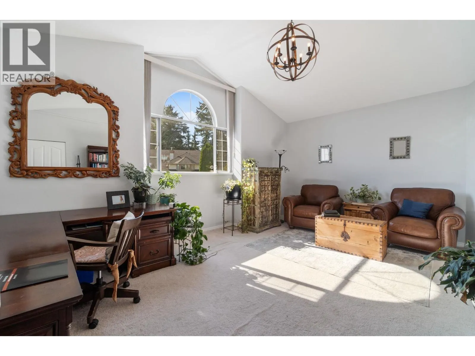 2939 CLIFFROSE CRESCENT
