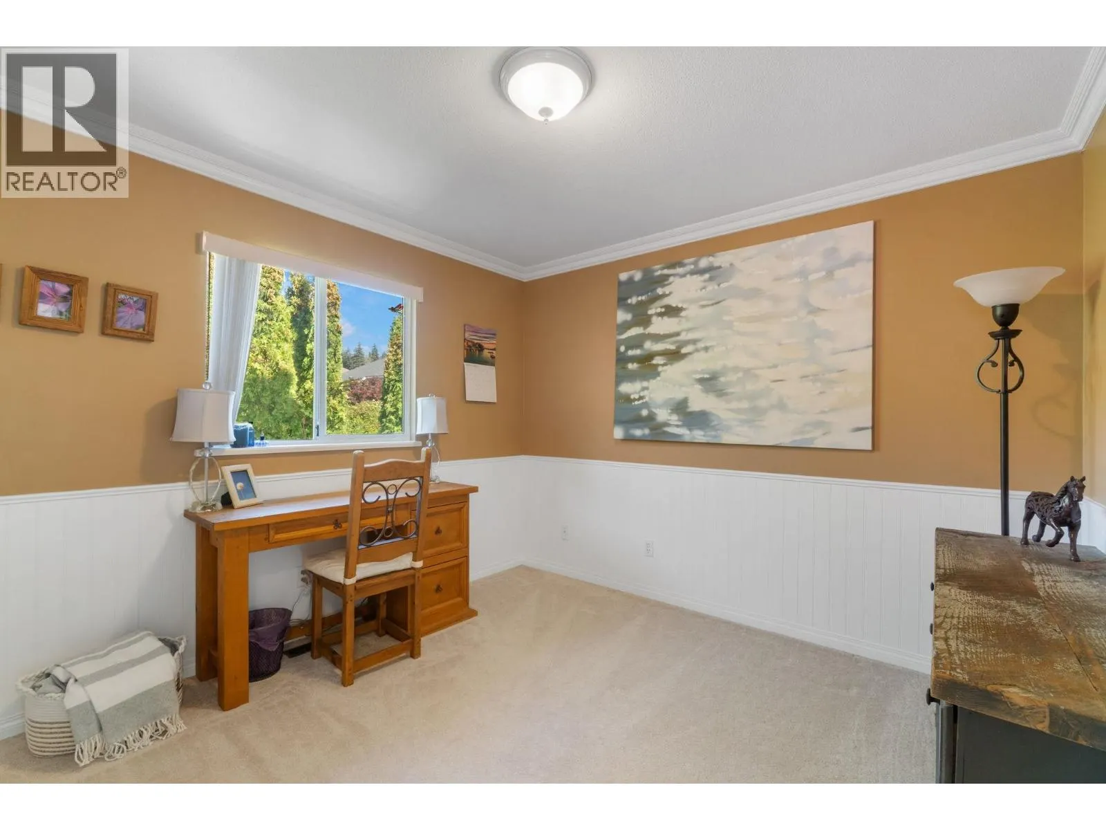 2939 CLIFFROSE CRESCENT