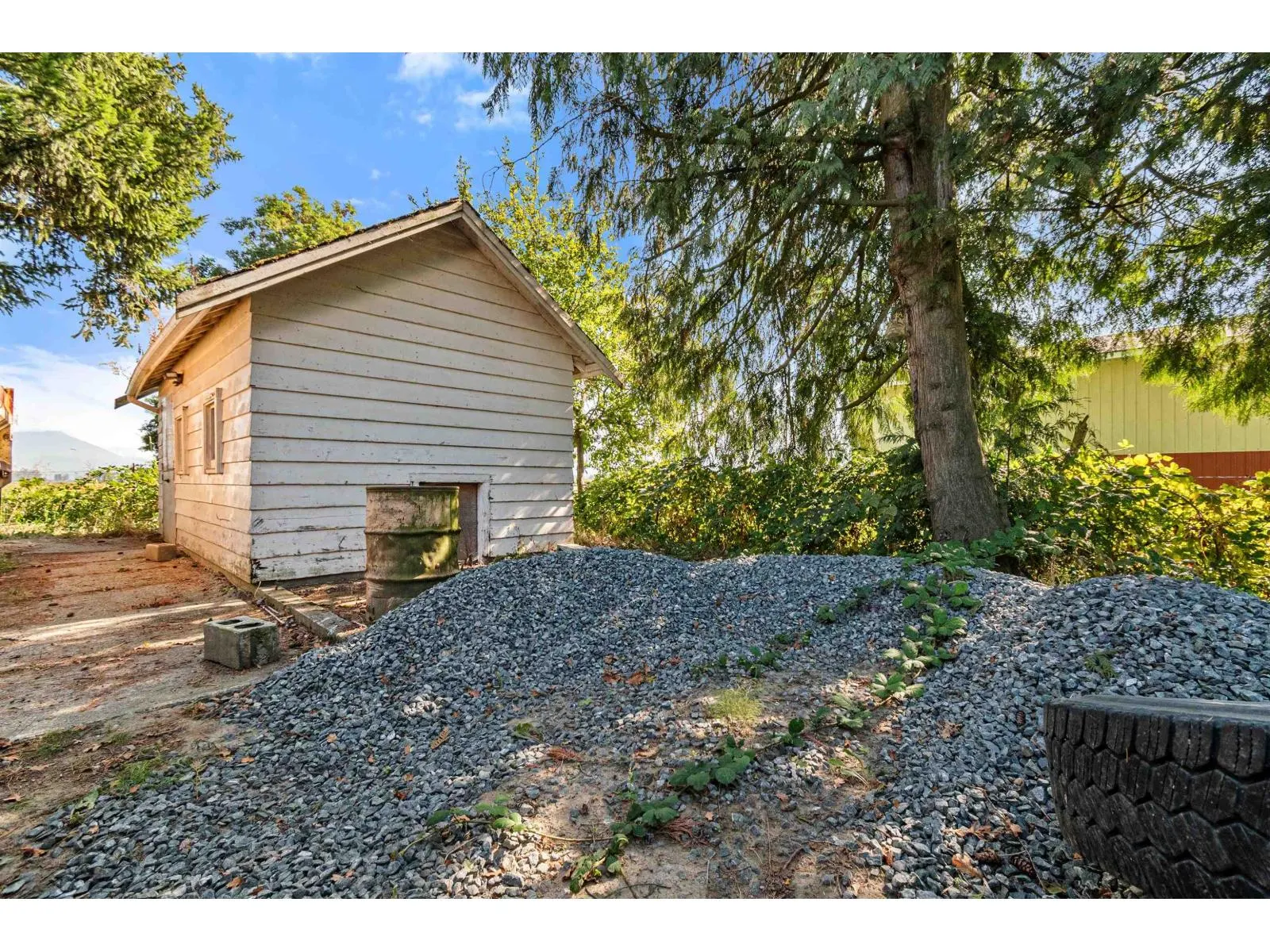 5460 INTERPROVINCIAL HIGHWAY