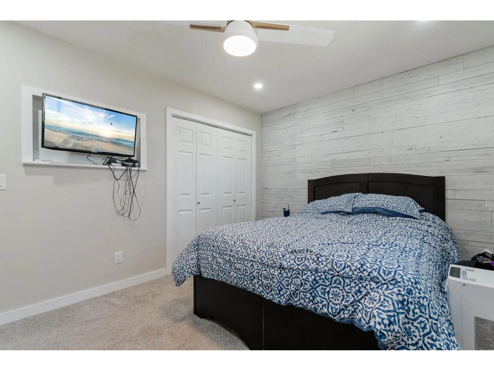 5460 INTERPROVINCIAL HIGHWAY