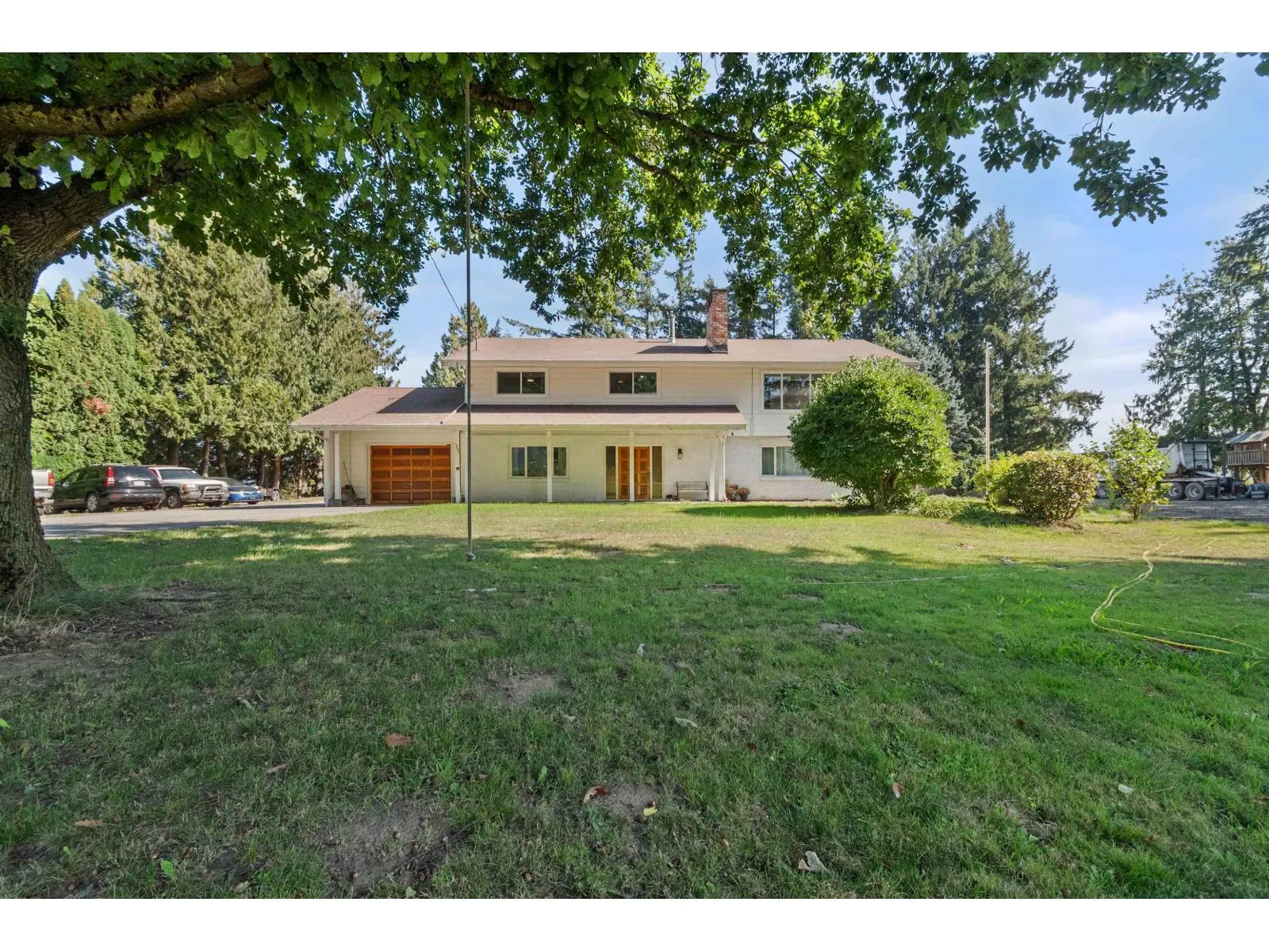 5460 INTERPROVINCIAL HIGHWAY