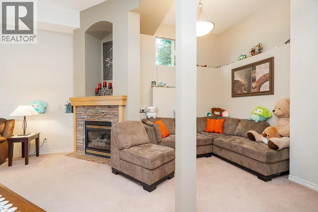 31 23281 KANAKA WAY