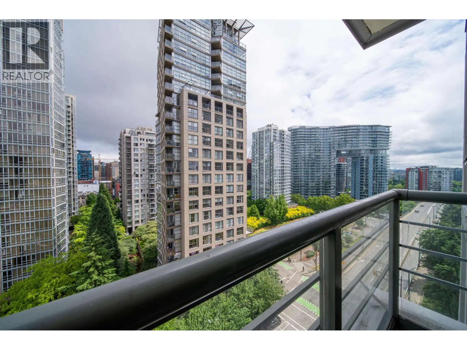 1603 1008 CAMBIE STREET