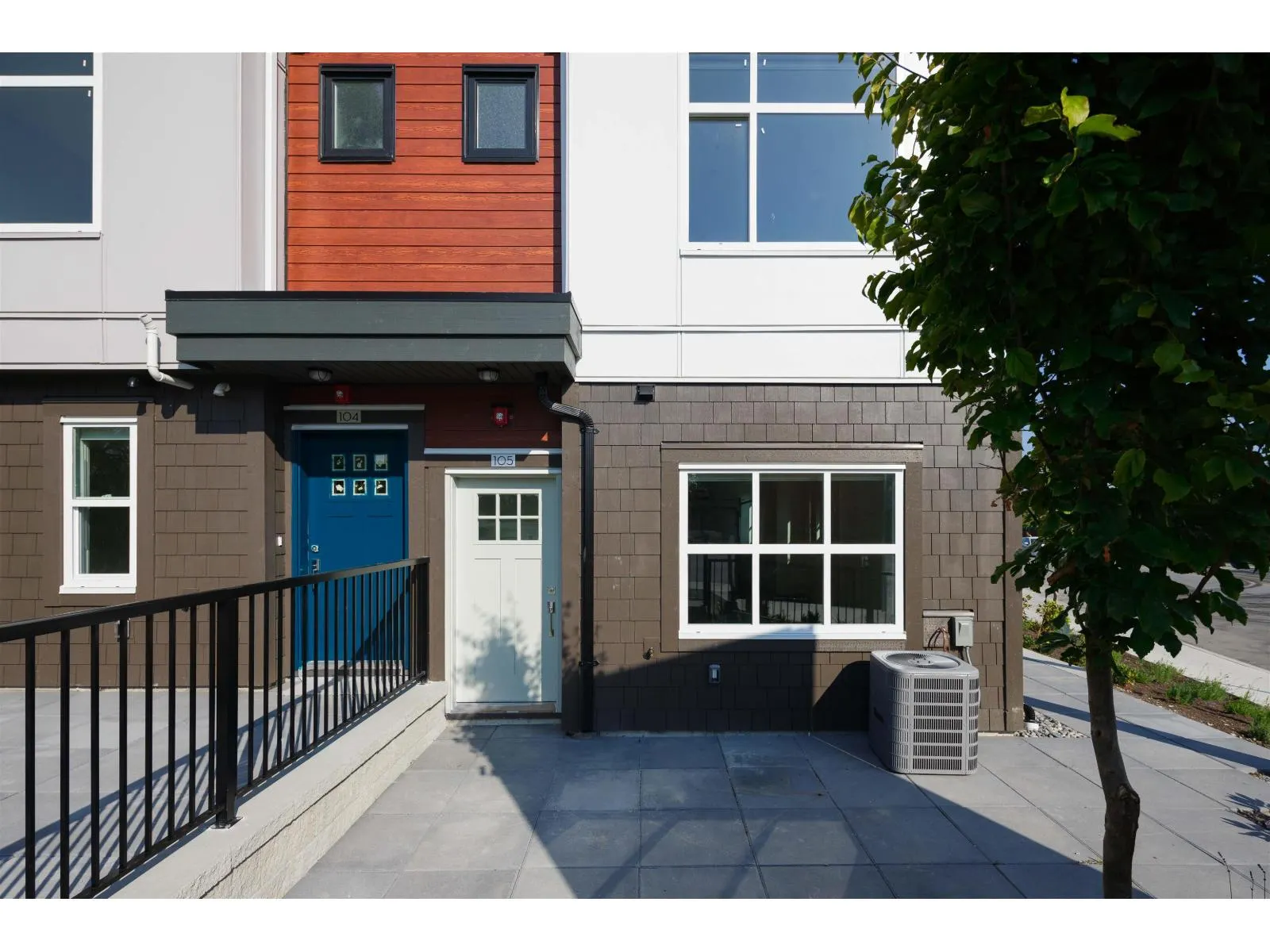108 5330 198 STREET
