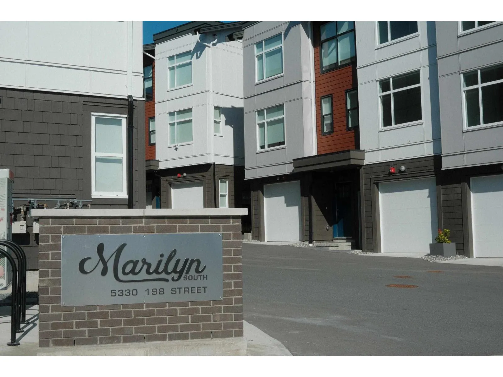 108 5330 198 STREET