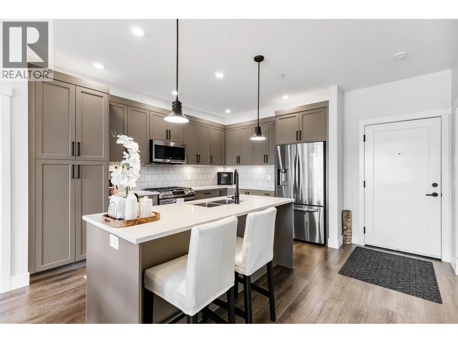 407 22638 119 AVENUE