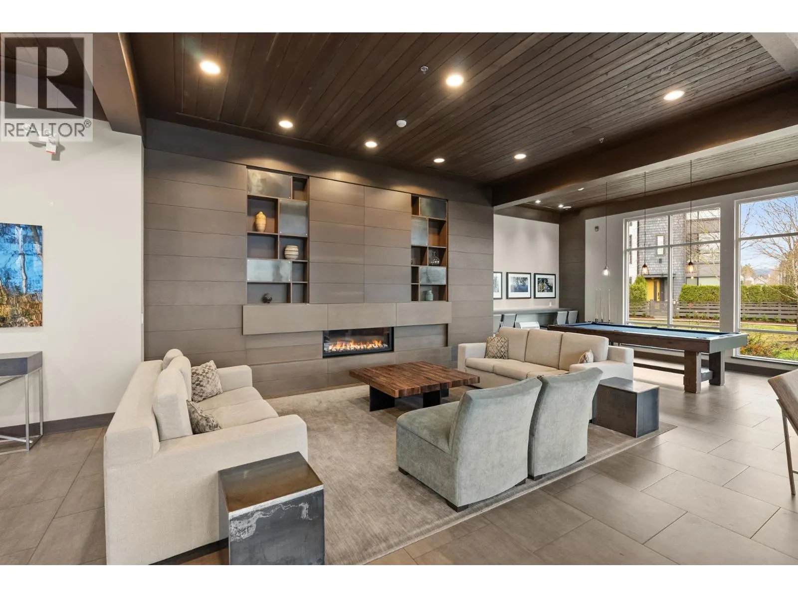 40 2325 RANGER LANE
