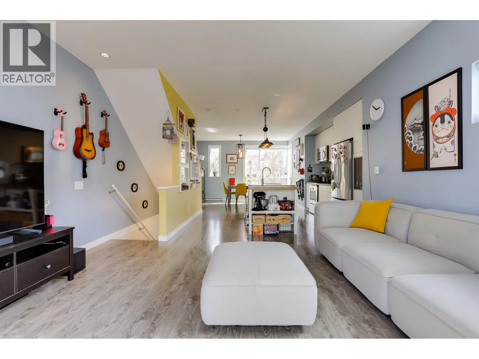 40 2325 RANGER LANE