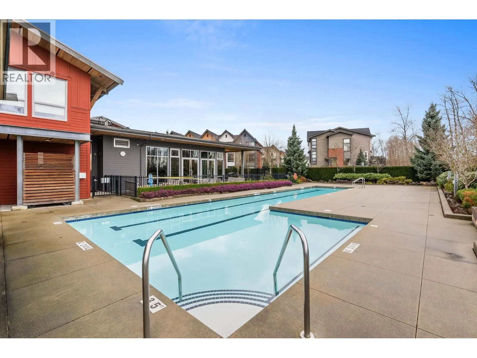 40 2325 RANGER LANE
