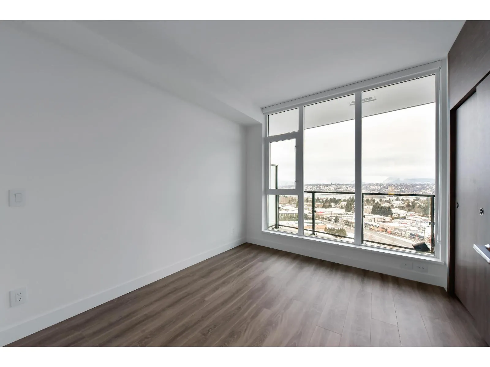 1401 10750 135A STREET