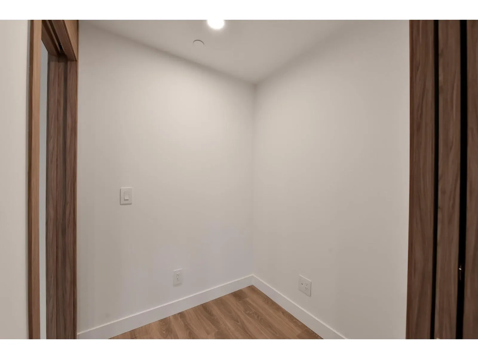 1401 10750 135A STREET